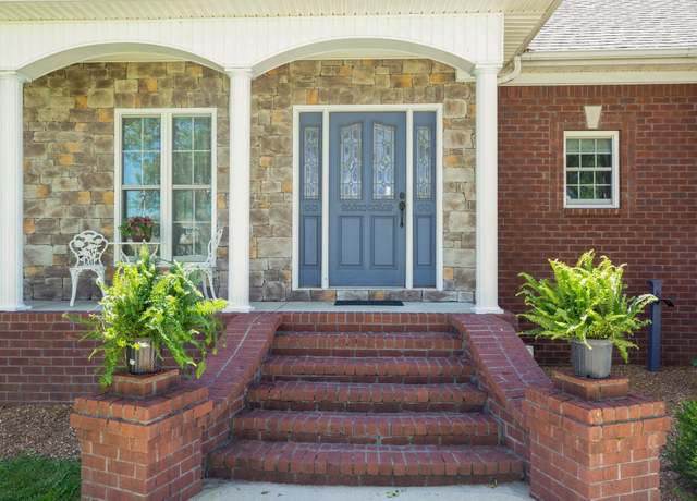 Property at 23 Regalwood Dr, Manchester, TN 37355, 3 beds, 2 baths