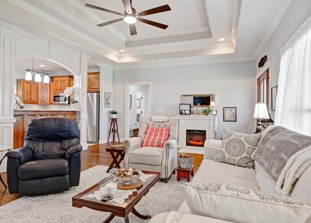 Property at 23 Regalwood Dr, Manchester, TN 37355, 3 beds, 2 baths