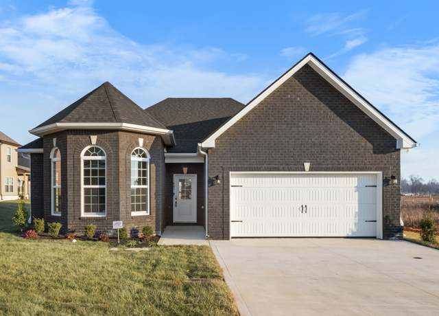 Property at 605 Kinross Dr, Clarksville, TN 37043, 3 beds, 2 baths