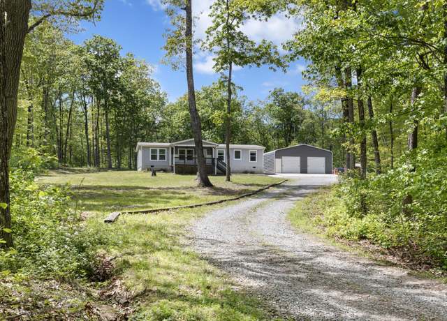 Property at 201 County Line Rd, Signal Mountain, TN 37377, 3 beds, 2 baths