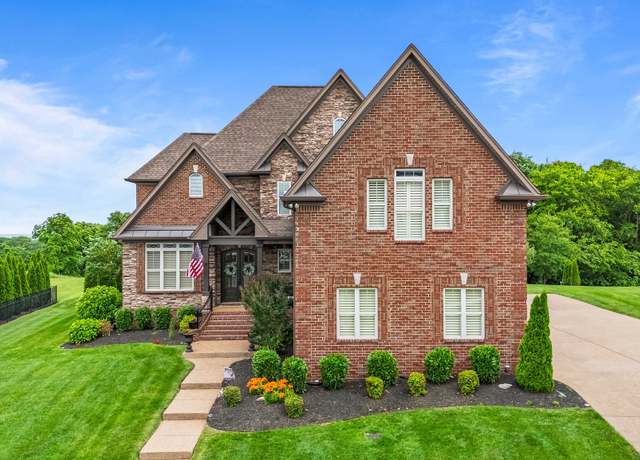 Property at 303 Charleston St, Lebanon, TN 37087, 4 beds, 3.5 baths