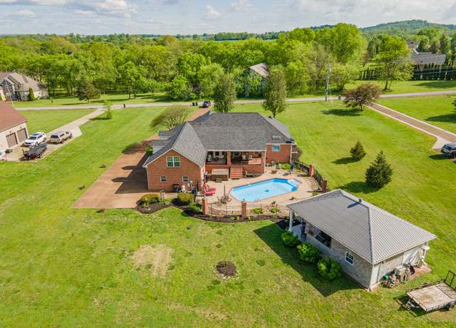 Property at 1127 Pruitt Ln, Gallatin, TN 37066, 3 beds, 2.5 baths