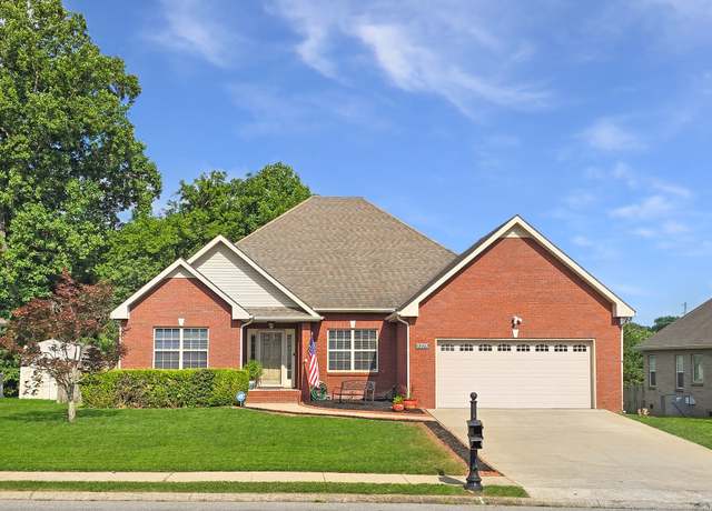 Property at 3279 Twelve Oaks Blvd, Clarksville, TN 37042, 4 beds, 2 baths
