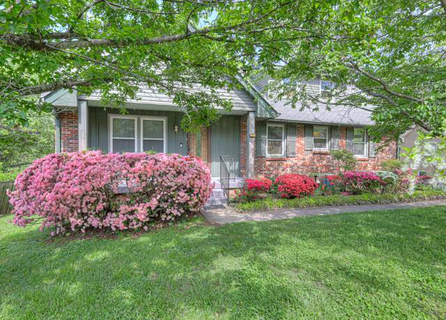 Property at 717 Albany Dr, Hermitage, TN 37076, 5 beds, 2.5 baths