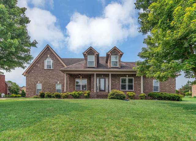 Property at 525 Amberly St, Murfreesboro, TN 37129, 3 beds, 3.5 baths