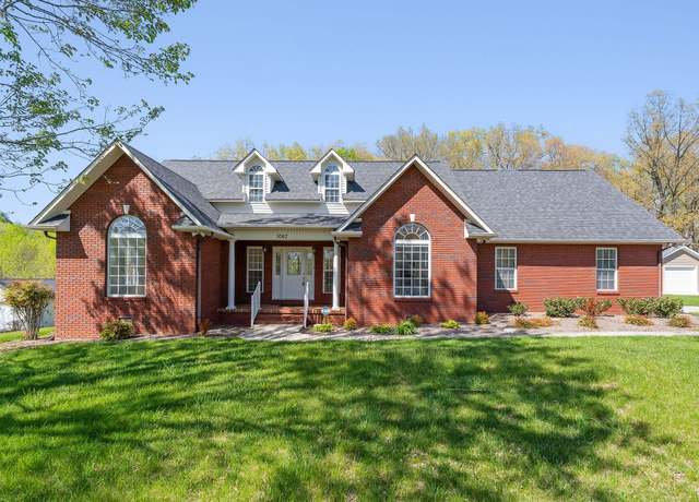 Property at 1067 Heathwood West Dr, Cookeville, TN 38506, 4 beds, 3 baths