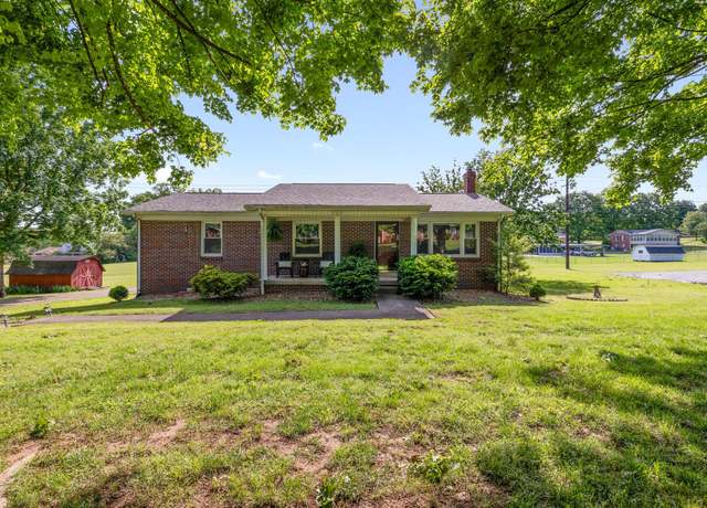 Property at 209 Apache Trl, Columbia, TN 38401, 3 beds, 1.5 baths