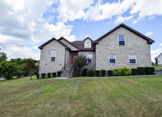 Property at 167 Bushs Ln, Gallatin, TN 37066, 4 beds, 2 baths