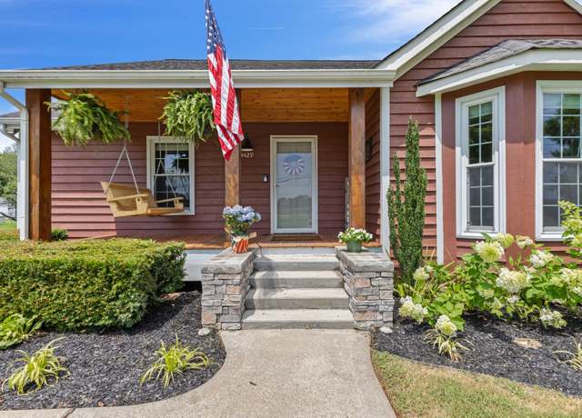 Property at 4429 Thomasville Rd, Chapmansboro, TN 37035, 3 beds, 2 baths