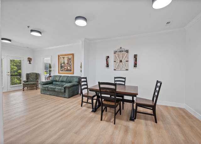 Property at 116 31st Ave N #104, Nashville, TN 37203, 2 beds, 1.5 baths