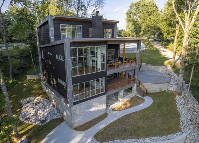 Property at 344 Bell Memorial Dr, Estill Springs, TN 37330, 4 beds, 6.5 baths