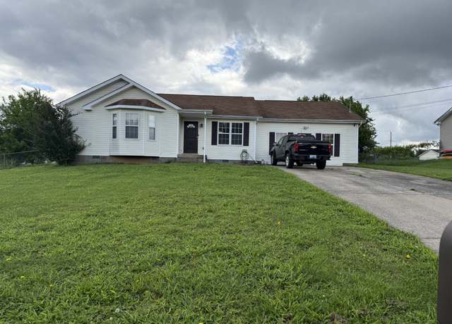 Property at 102 Bowers Ct, Oak Grove, KY 42262, 3 beds, 2 baths