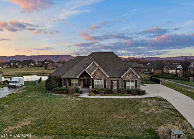 Property at 3310 Bridgewater Xing, Maryville, TN 37804, 4 beds, 2.5 baths