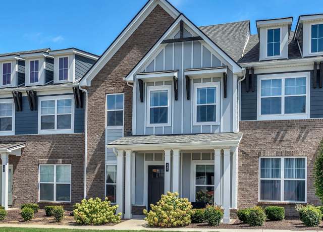 Property at 349 Twig Ct, Hendersonville, TN 37075, 3 beds, 2.5 baths