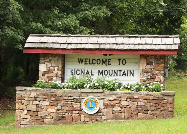 Property at 1820 Sawyer Farms Ln, Signal Mountain, TN 37377