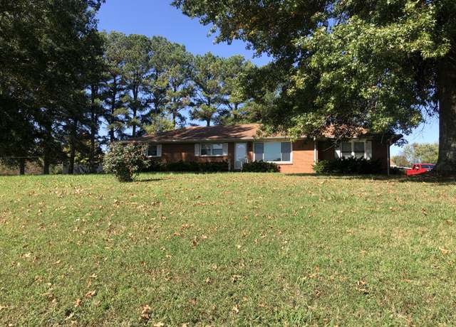 Property at 4272 Highway 49 W, Springfield, TN 37172, 3 beds, 2 baths