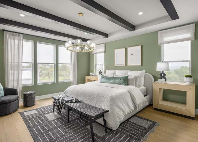 Property at 808 42nd Ave N, Nashville, TN 37209, 3 beds, 2.5 baths