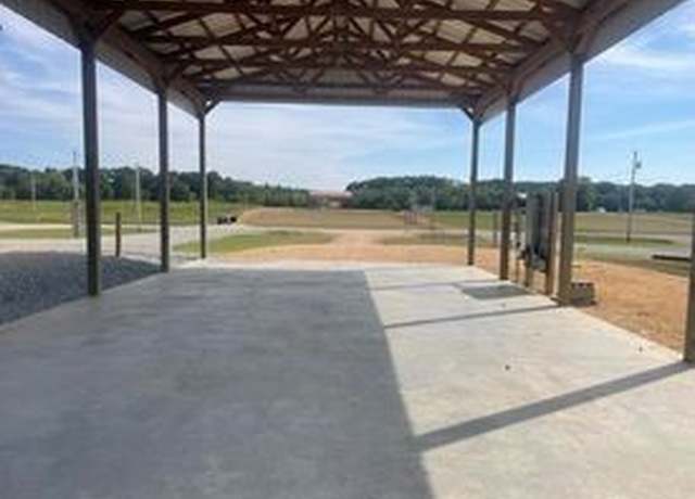 Property at 510 Riverfront Dr, Clifton, TN 38425