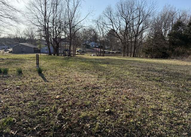 Property at 114 Powell St, Bradford, TN 38316
