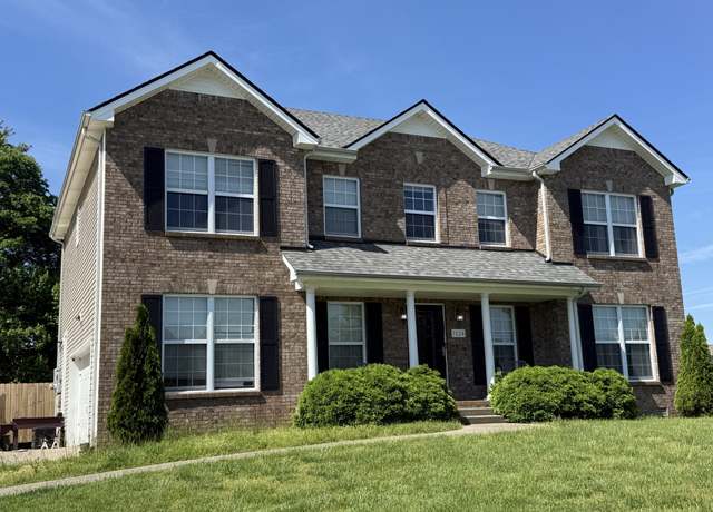 Property at 1024 Glenhurst Way, Clarksville, TN 37040, 5 beds, 3.5 baths