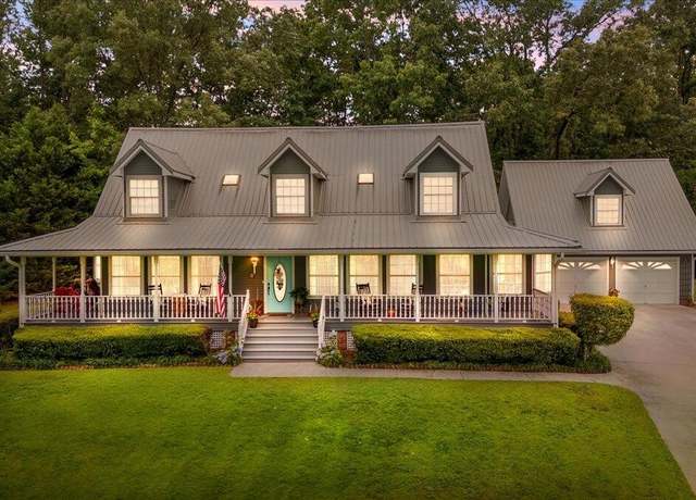 Property at 125 W Fork Ln, Chickamauga, GA 30707, 3 beds, 4 baths