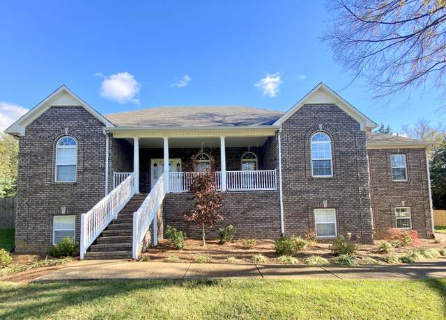 Property at 3429 Clegg Dr, Spring Hill, TN 37174, 5 beds, 3 baths