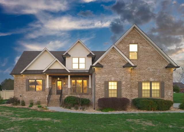 Property at 25 Holt Ln, Tullahoma, TN 37388, 5 beds, 3 baths