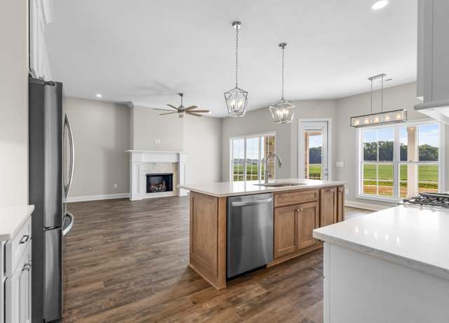 Property at 174 Aspen Pine Dr, Clarksville, TN 37043, 3 beds, 2 baths