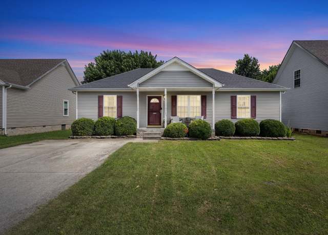 Property at 505 Fox Trot Dr, Clarksville, TN 37042, 3 beds, 2 baths