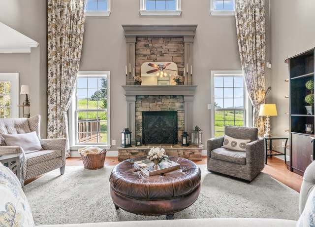 Property at 1098 Stonebridge Park Dr, Franklin, TN 37069, 4 beds, 3.5 baths