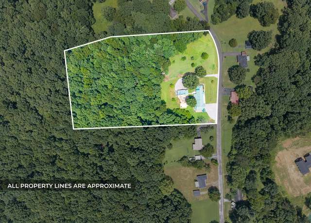 Property at 199 Dogwood Dr, Erin, TN 37061, 3 beds, 2 baths