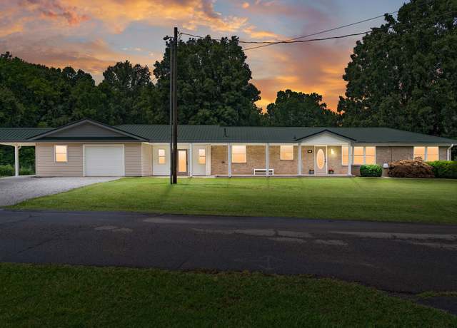 Property at 199 Dogwood Dr, Erin, TN 37061, 3 beds, 2 baths