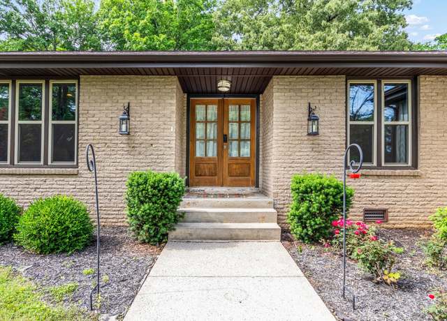 Property at 918 Lucy Ln, Clarksville, TN 37043, 4 beds, 3 baths