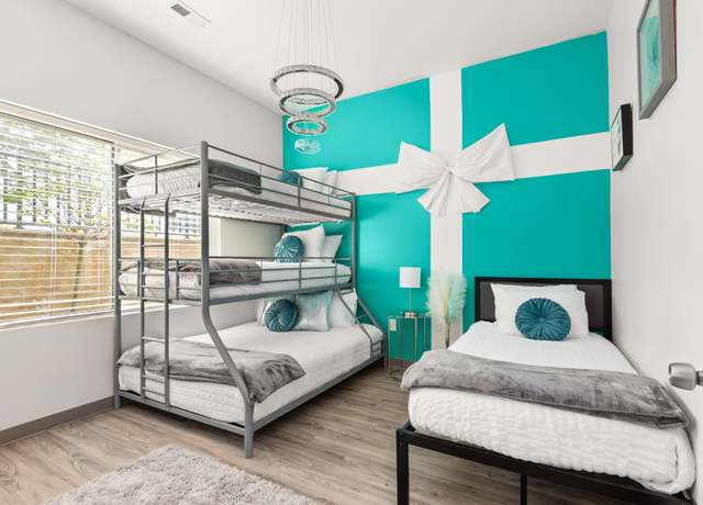 Property at 941 Main St, Nashville, TN 37206, 4 beds, 2 baths