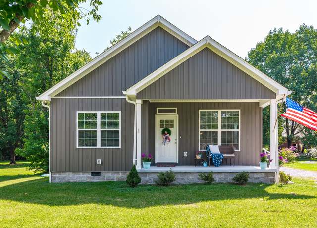 Property at 4335 Hawkins Dr, Westmoreland, TN 37186, 3 beds, 2 baths