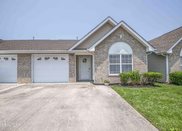 Property at 725 Greensboro Way, Knoxville, TN 37912, 2 beds, 2 baths