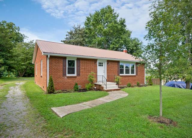 Property at 218 Roosevelt Rd, Mcminnville, TN 37110, 2 beds, 1 bath
