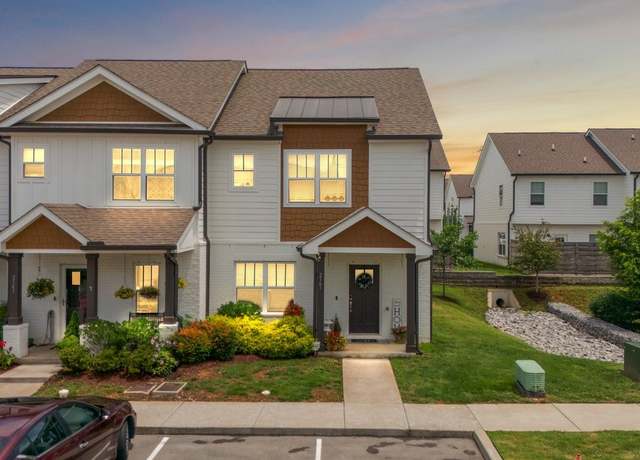 Property at 2163 Bayport Ave, Old Hickory, TN 37138, 3 beds, 2.5 baths