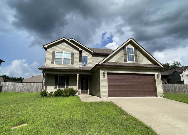 Property at 1655 Parkside Dr, Clarksville, TN 37042, 3 beds, 2.5 baths