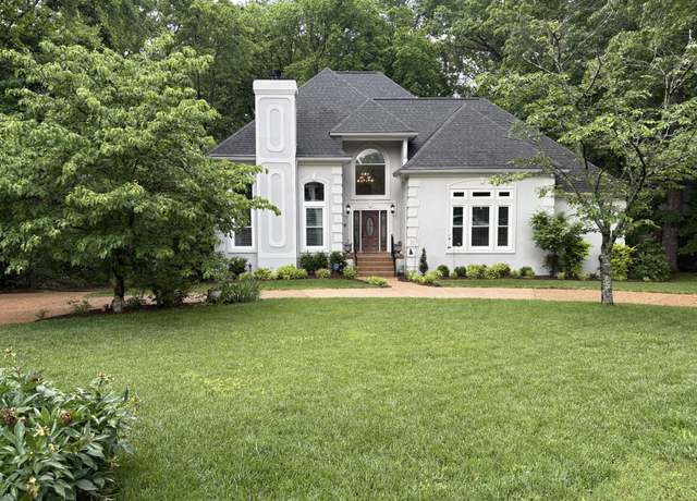 Property at 132 Laural Hill Dr, Smyrna, TN 37167, 5 beds, 3.5 baths