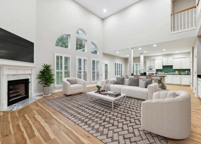 Property at 5225 Whispering Valley Dr, Nashville, TN 37211, 5 beds, 3.5 baths