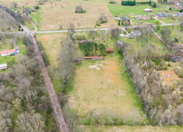 Property at 2126 Hampshire Pike, Columbia, TN 38401, 3 beds, 2 baths