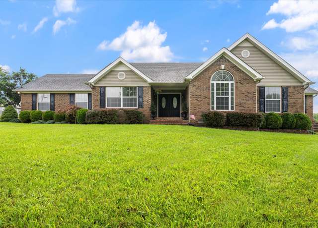 Property at 305 Davis Green Ln, Spring Hill, TN 37174, 3 beds, 2.5 baths