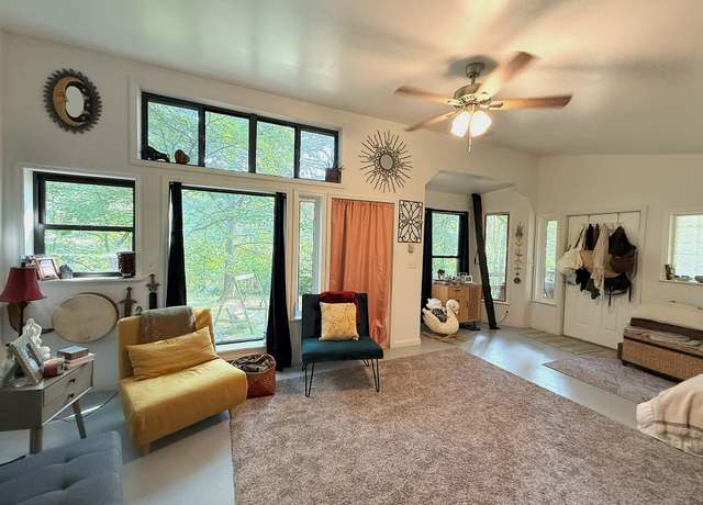 Property at 160 Webb Rd Ext, Summertown, TN 38483, 1 bed, 1 bath