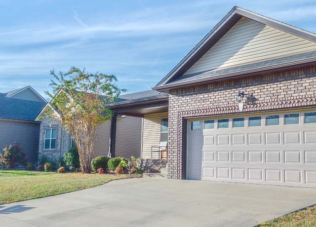 Property at 250 Azalea Dr, Oak Grove, KY 42262, 3 beds, 2 baths