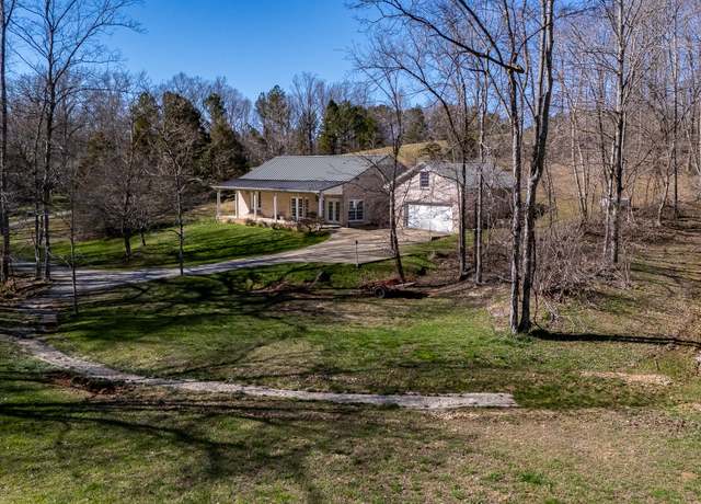 Property at 15 Clifton Rd, Lawrenceburg, TN 38464, 2 beds, 2.5 baths