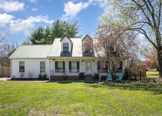 Property at 704 Aberdeen Parke Dr, Smyrna, TN 37167, 4 beds, 2 baths