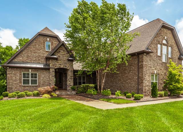 Property at 1673 Foxland Blvd, Gallatin, TN 37066, 5 beds, 3 baths