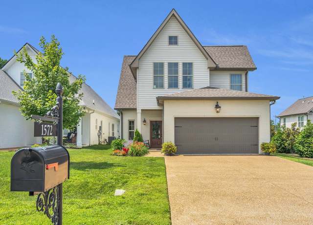 Property at 1572 John Galt Dr, Lebanon, TN 37087, 4 beds, 2.5 baths