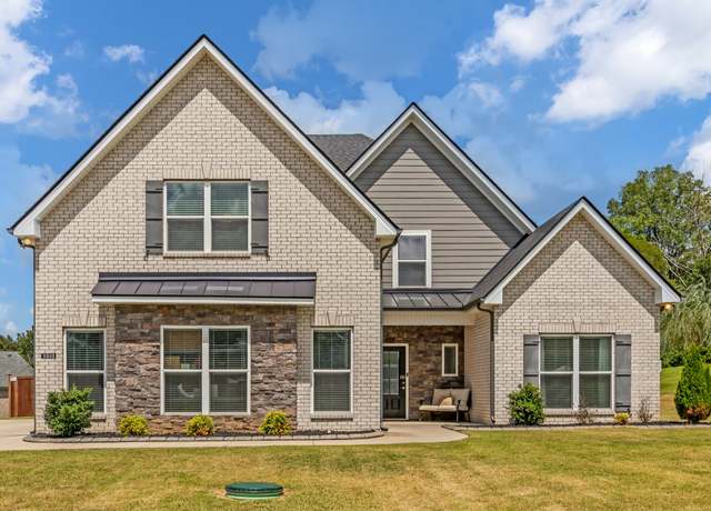 Property at 1212 Cascadeway Dr, Murfreesboro, TN 37129, 4 beds, 3 baths